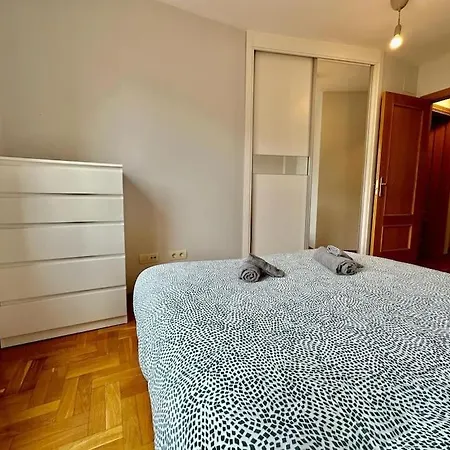 Encantador Piso A 150m Del Tren Apartmán Pola de Lena